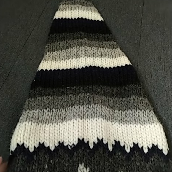 Funky long wool hat - Picture 4 of 5